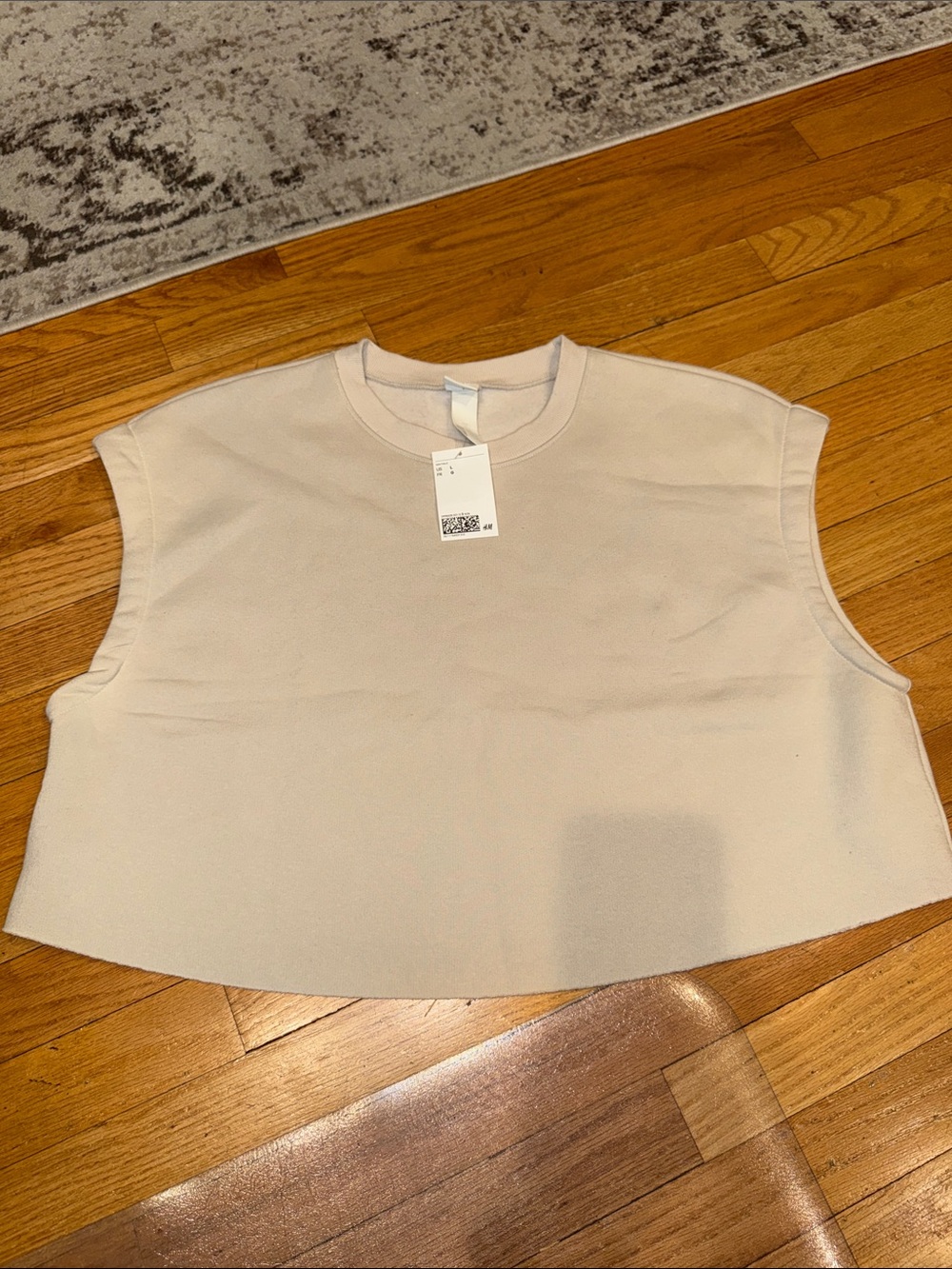 H&M Sleeveless Cropped Tank Top in Light Beige